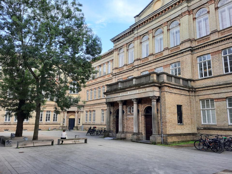 Gebäude der Hochschule für Künste (HFK) in der Dechanatstraße, Foto: Andreas Kisters
