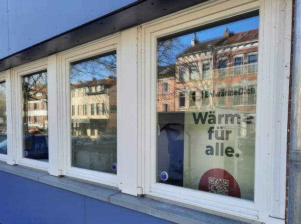 Fensterfront des ErdwärmeDich-Büros in der Humboldtstraße 179