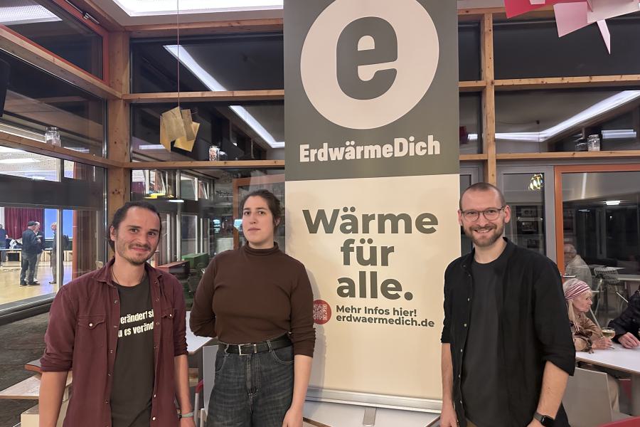 Neue Mitarbeiter:innen der Genossenschaft, vlnr: Henning Hülswitt, Tabea Ebel und Kevin Helms. Foto: ErdwärmeDich: Carsten Vocke